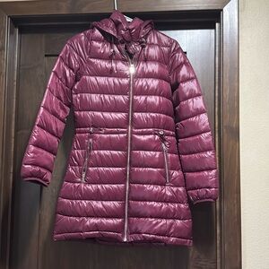 Packable ultra light long puffer jacket size small